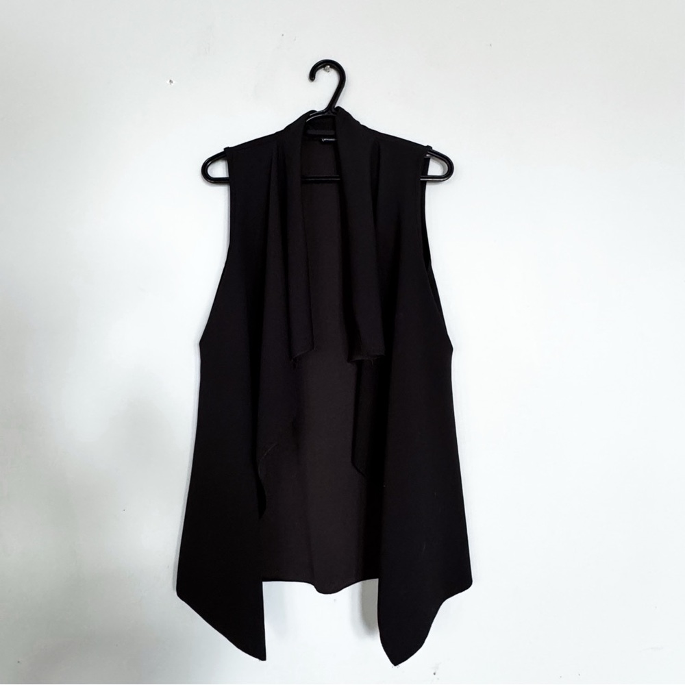 SHEIN • Waterfall Vest
